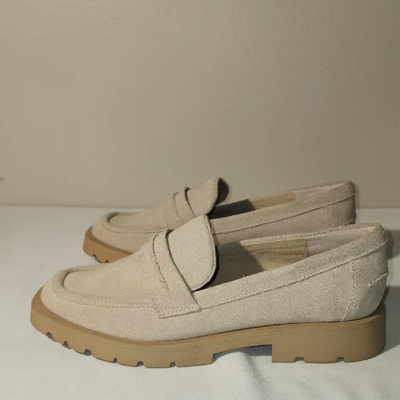 Dolce Vita Beige Loafers - Picture 5 of 8